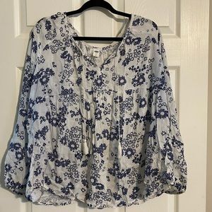 Old navy blue & white top